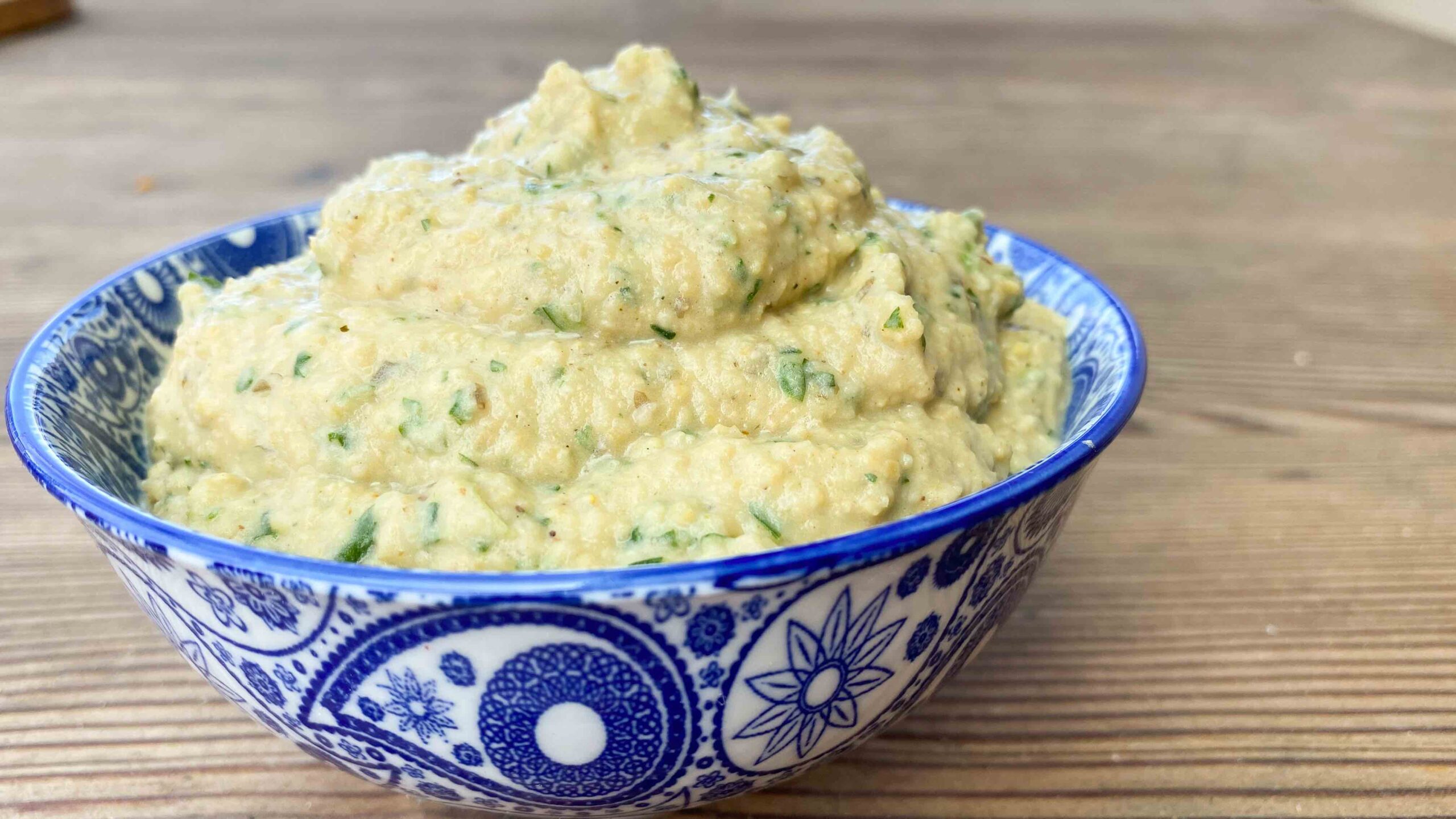 'Humus mit Powerzutaten'