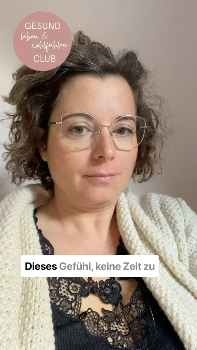 Das Gefühl gestresst zu sein oder keine Zeit zu haben wirkt sich negativ auf unsere Gesundheit und unser Wohlbefinden aus.

Die gute Nachricht: wir können es verändern. 😊
Der erste Schritt ist es genau hinzuschauen: welche Gefühle sind da? Welche Gedanken liegen diesen Gefühle zu Grunde?

Der zweite Schritt ist es, die Gedanken zu verändern - dann wandelt sich auch das Gefühl dazu.

Klingt simpel? Ist es auch 😊 Ich bin immer wieder erstaunt, wie kraftvoll das ist.

Am Mittwoch machen wir das im Gesund leben und Wohlfühlen Club gemeinsam. Denn neben gesunder Ernährung und Bewegung ist das genauso wichtig für unsere Gesundheit und unser Wohlfühlen. 😊

#stress #loslassen #musterändern #mindset #gesundheit #gesundleben #wohlfühlen